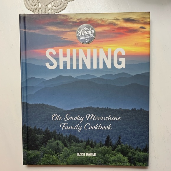 ! Ole Smoky Moonshine Family Cookbook, Gatlinburg Tennessee, Country Cooking - Picture 1 of 12